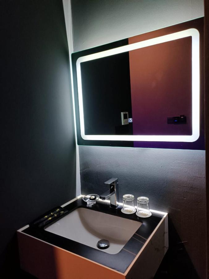 Hotel Jjh - Newly Opened Near Bugis Singapore Esterno foto