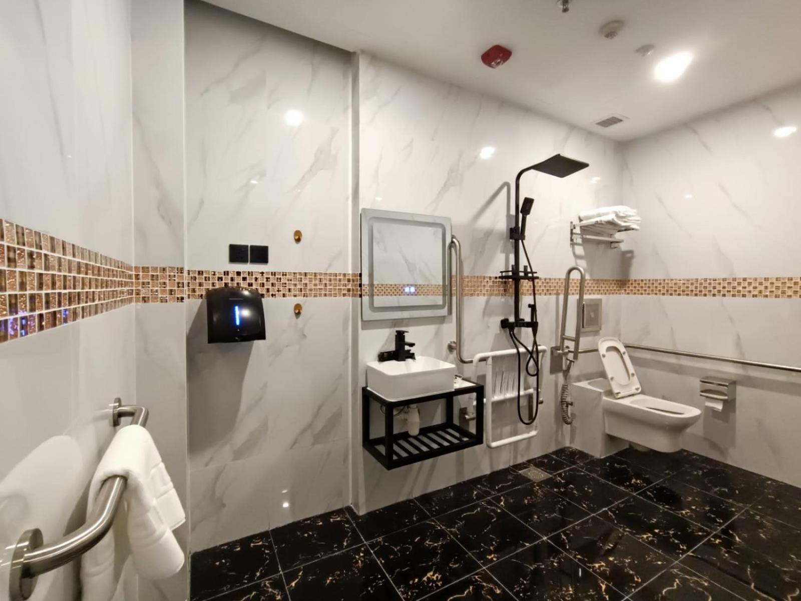 Hotel Jjh - Newly Opened Near Bugis Singapore Esterno foto